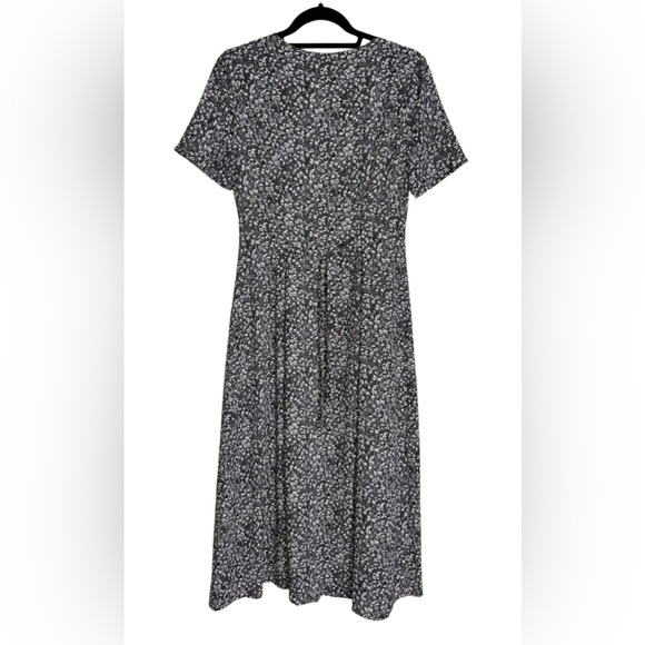 🖤 1 State Black & White Floral Dress - Picture 3 of 6